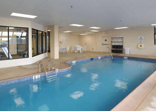 Comfort & - 1000 Islands Hotel Watertown